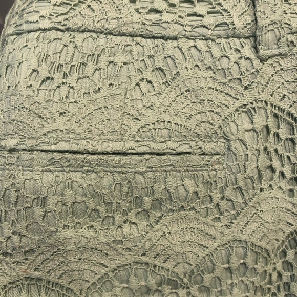 ☀️LOFT 4” Lace Crochet Shorts - Picture 8 of 8